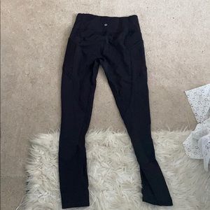 lululemon black leggings!